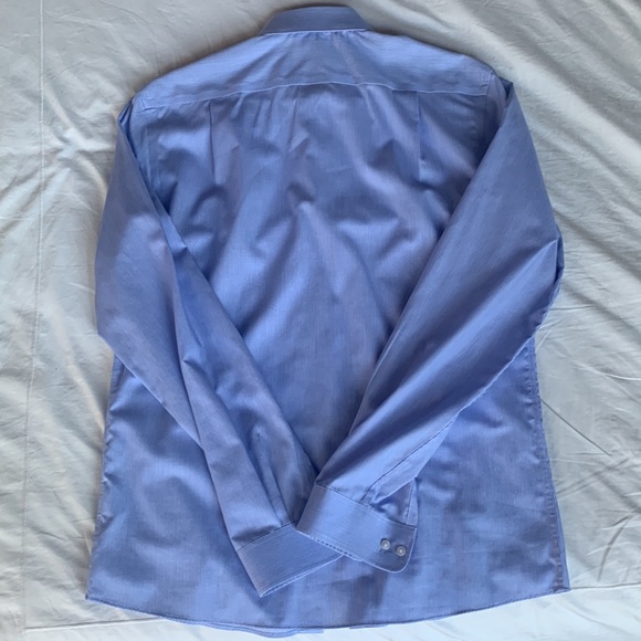 Men’s Tommy Hilfiger 15.5 34/35 Dress Shirt - Picture 4 of 5